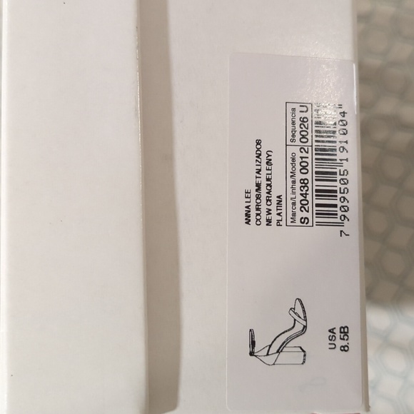 Schutz | gold Anna Lee craquele platina sandals - Picture 10 of 10